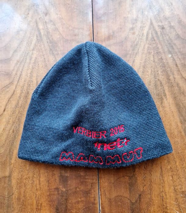 Шапка (Mammut) Made in Germany!  Серая . шерсть .