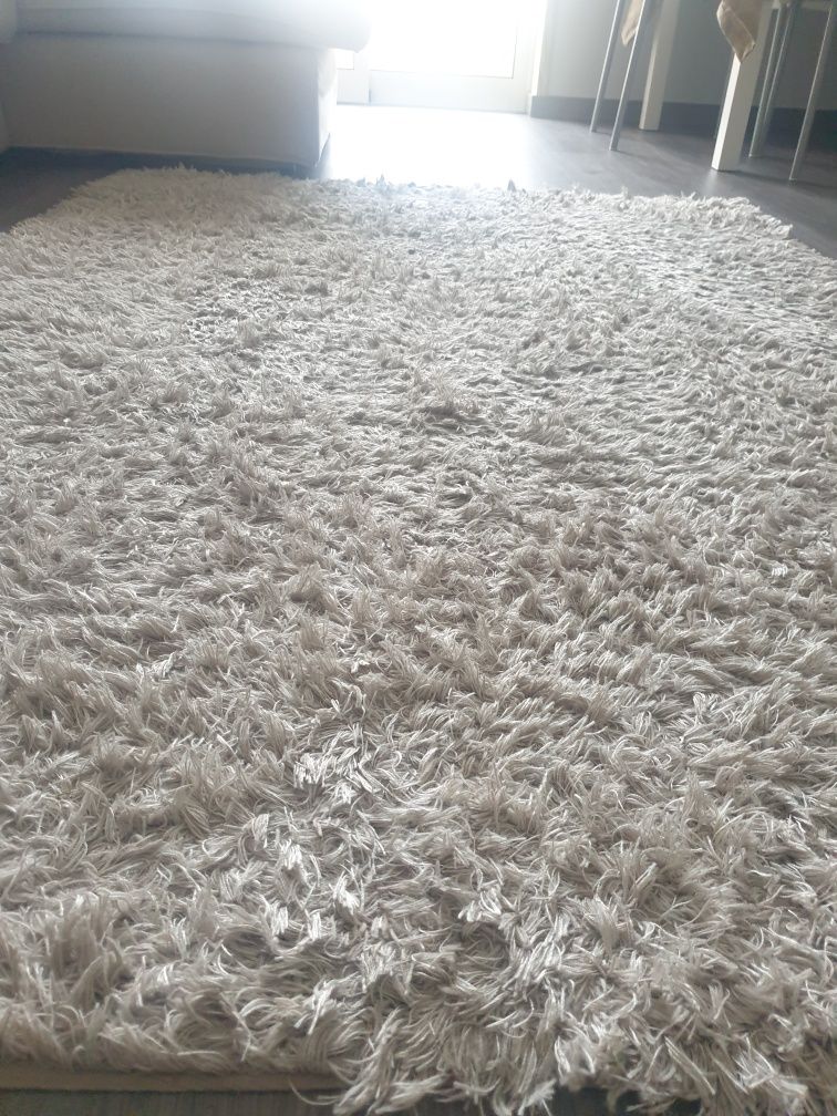 Carpete/ Tapete branco 190x140cm Leroy Merlin