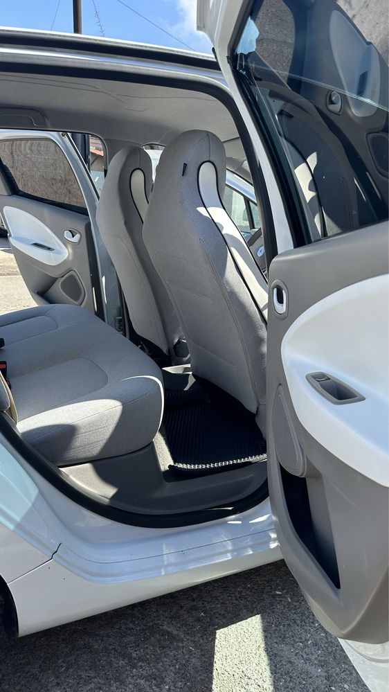 Renault Zoe 2015 р 22 kWh