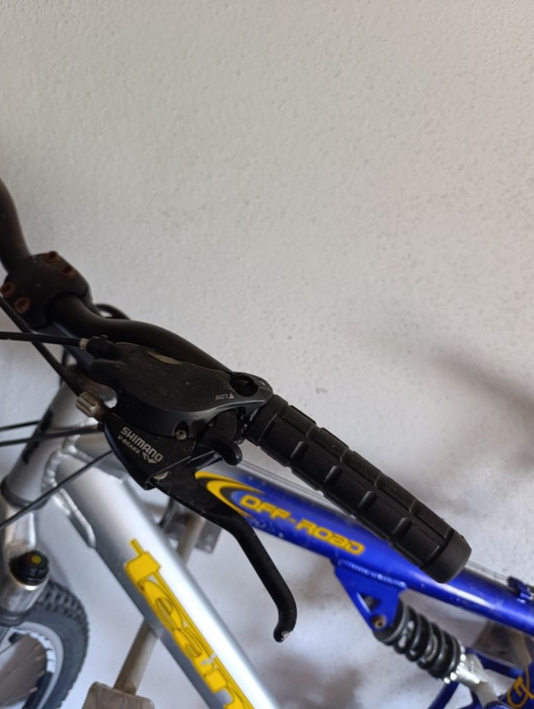 Bicicleta montanha 26 mudanças Shimano