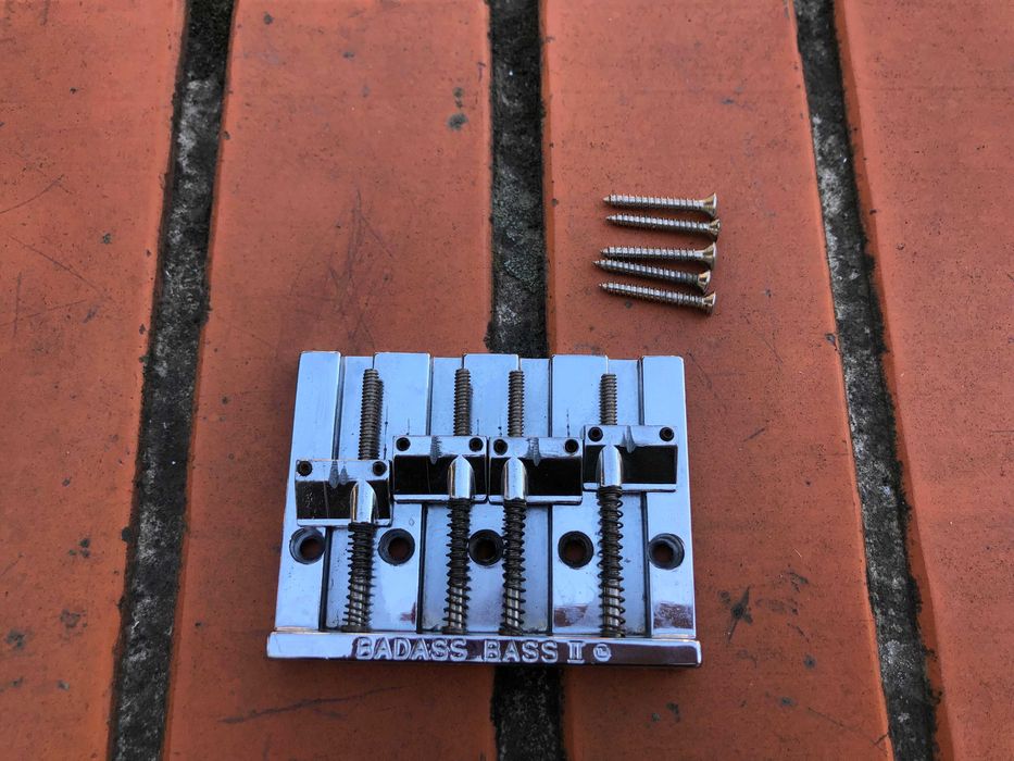 Leo Quan Badass II басовий бридж для Fender P/Jazz Bass