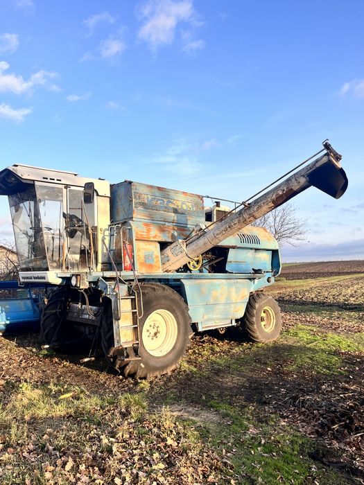 Продам комбайн Славутич