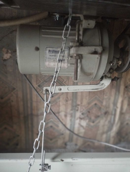 Промисловий оверлок Jamata