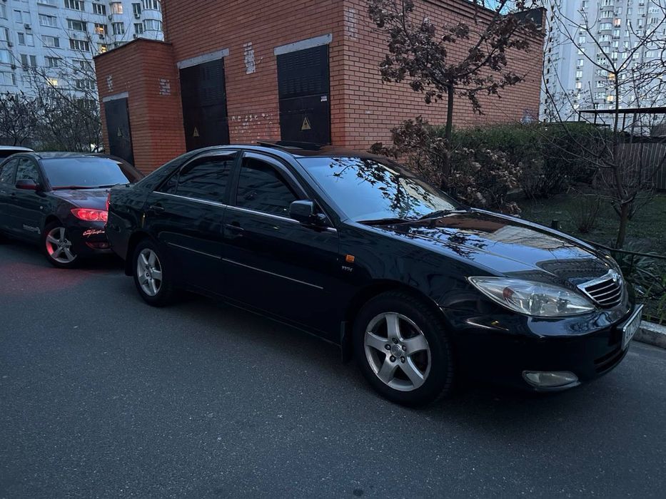 Toyota Camry 2.4 2004 можно обмен