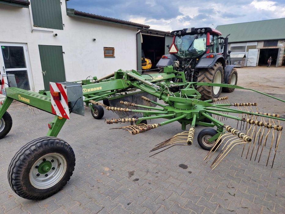 Zgrabiarka dwukaruzelowa krone KS 6.81-7.61 DUO, swadro nie pottinger