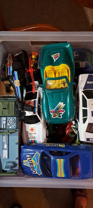 Caixa de carros, motas e outros