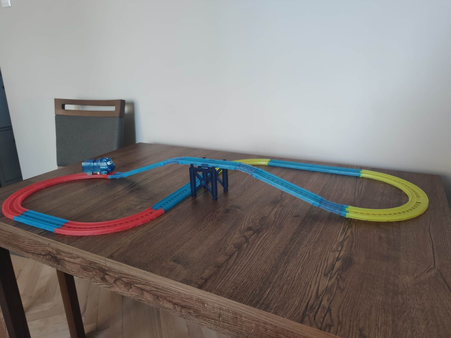 Cobi tor robot trains świecący Key