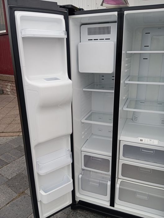 Холодильник Samsung Side-by-side ЧЁРНОЕ СТЕКЛО из Германии Гарантия