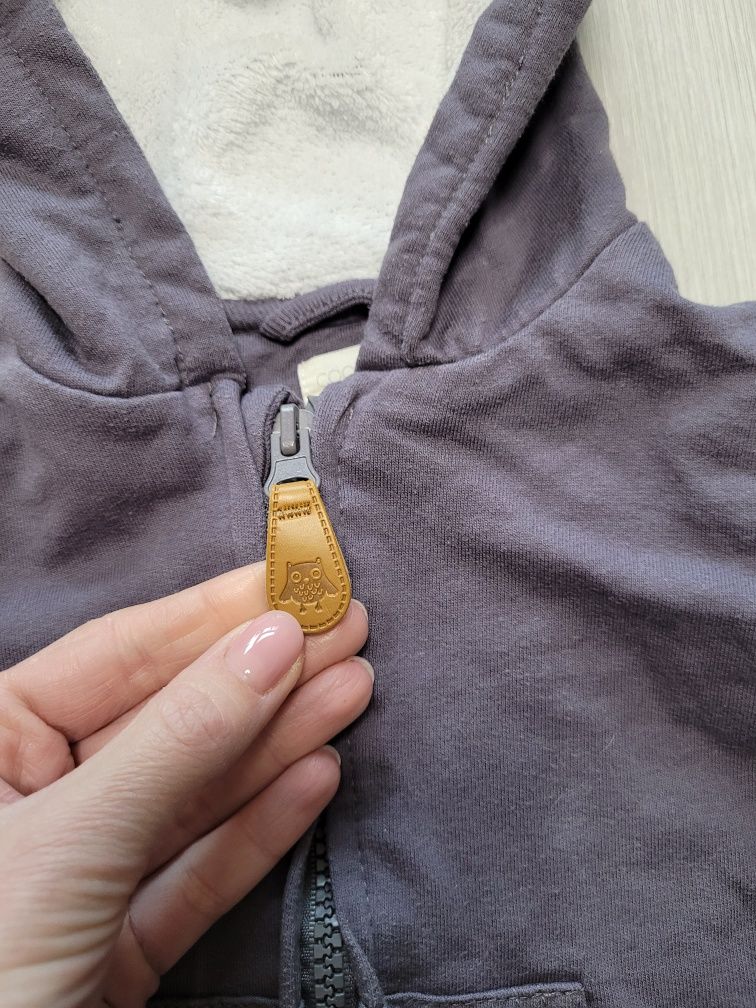 Bluza z kapturem, rozpinana, na zamek. Sowa. 74