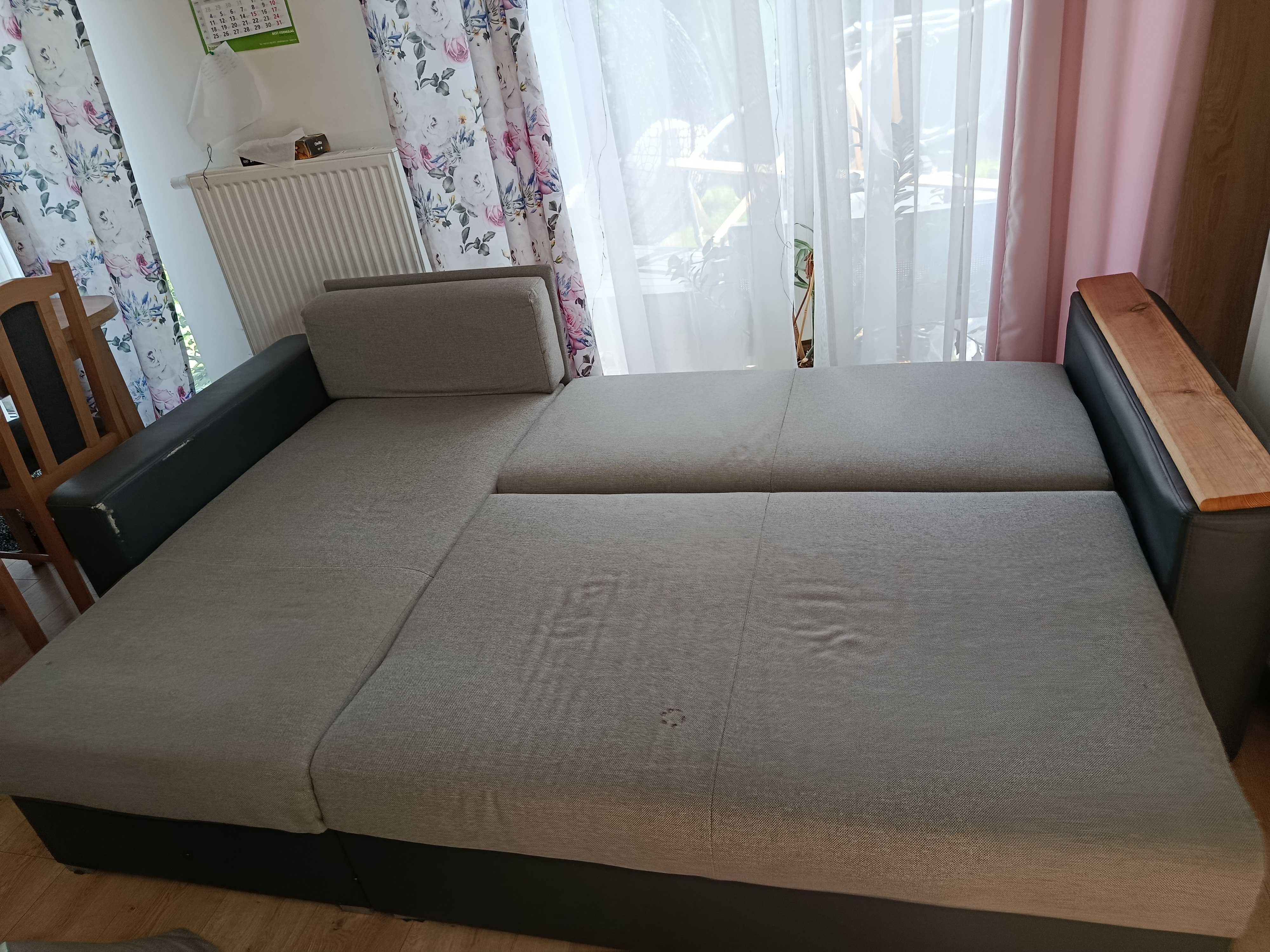 Narożnik w dobrym stanie