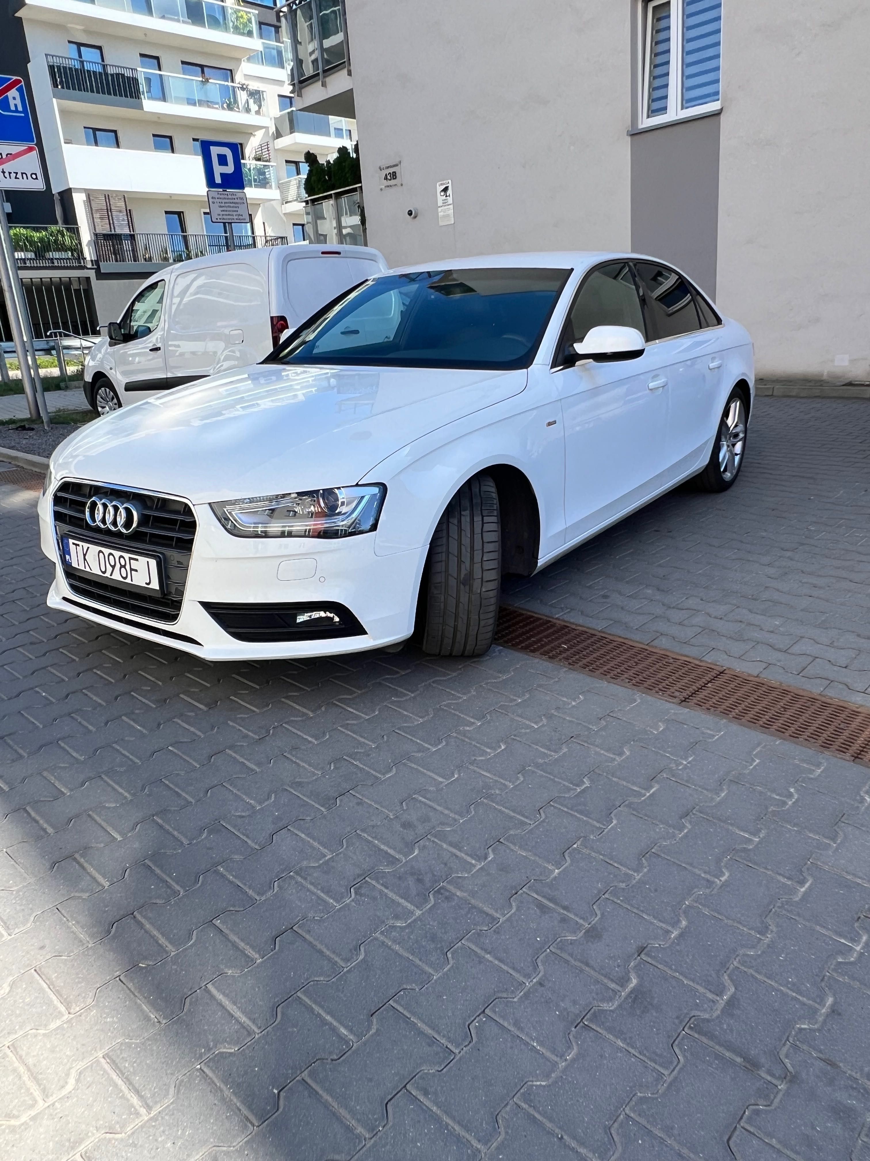 Audi A4 B8_2.0TDI_Sline_LIFT_12/13_PerfekcyjnyStan_Bezwypadek_Serwis