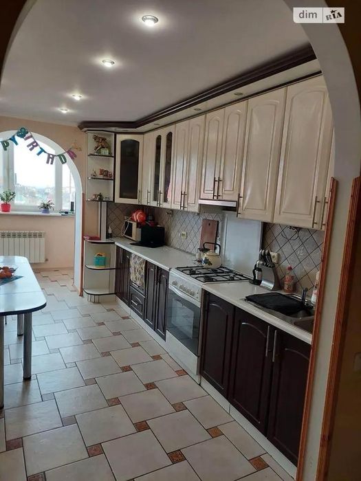 Продам комфортну 2к квартиру у Богородчанах.