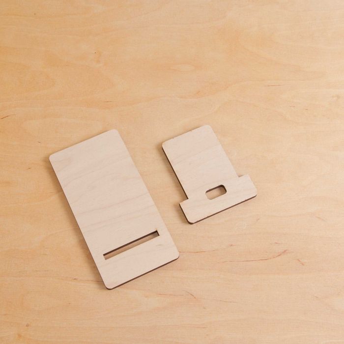 Подставка под телефон из фанеры