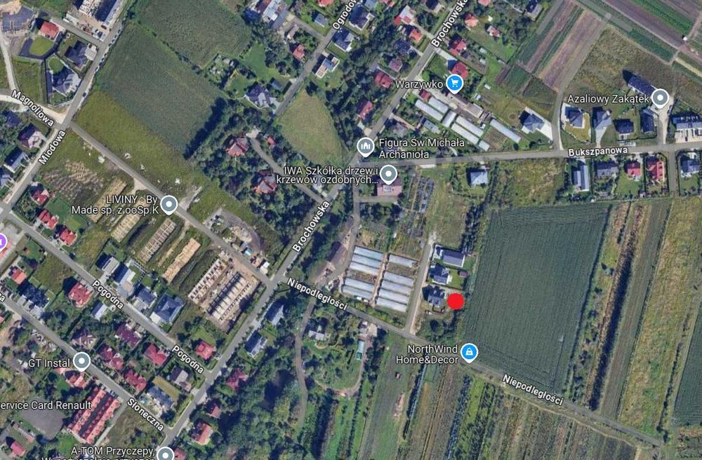 Działka w Iwinach media z pozwoleniem na budowę