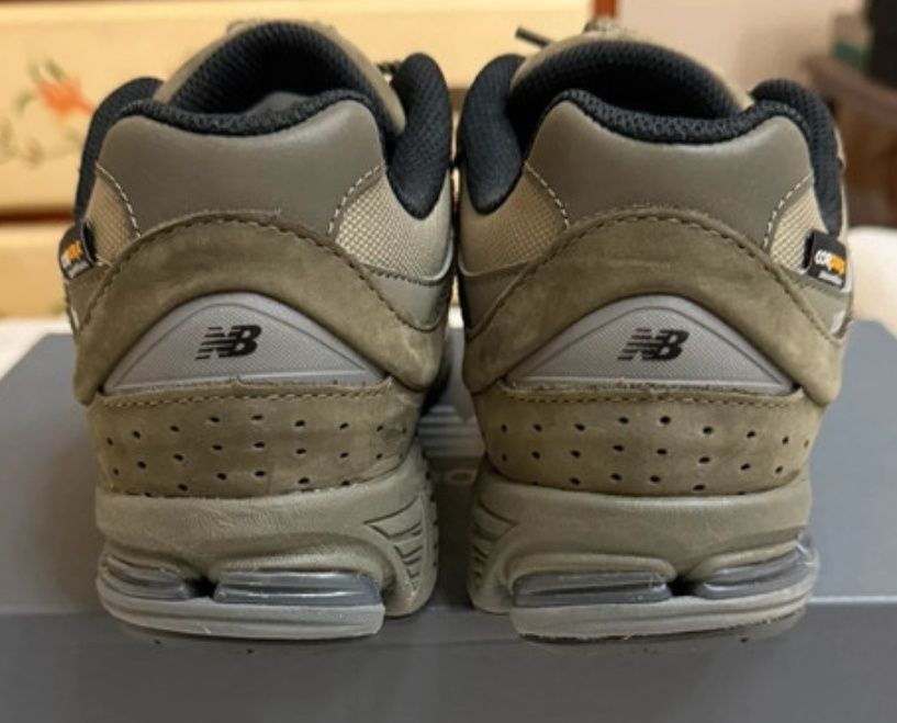 NEW BALANCE- 2002 R Cordura