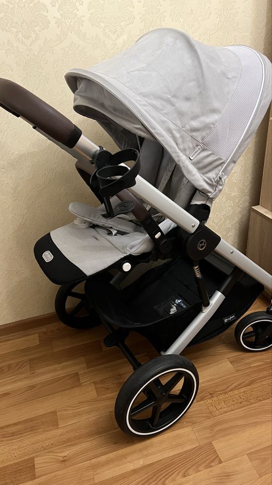 Cybex Balios S Lux Lava Grey 2024