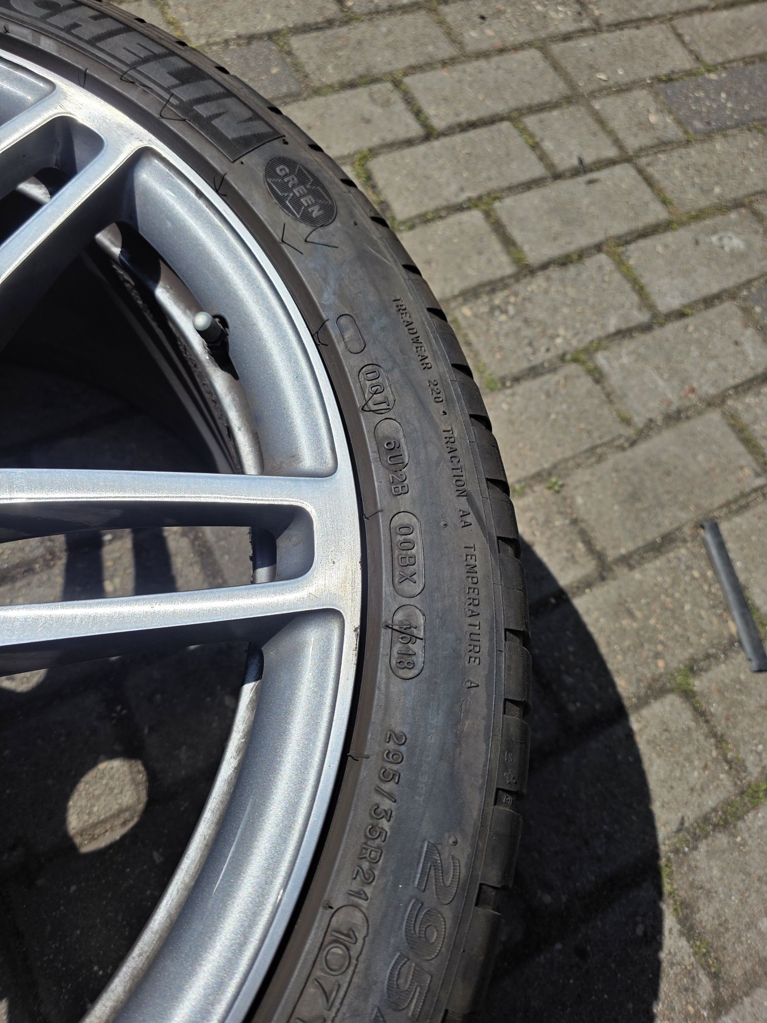 Audi Double Spoke 21 cali z Oponami Michelin Latitude
