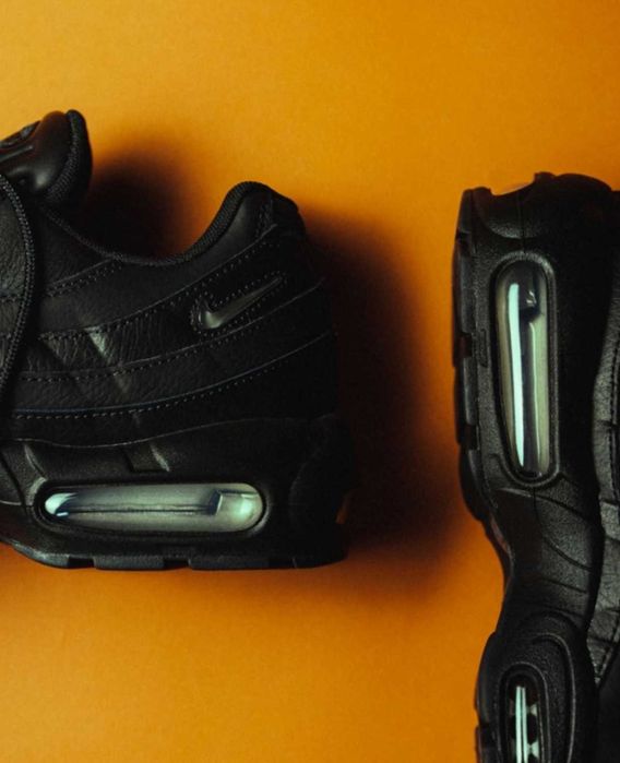 Nike Air Max 95 EssentialTriple Black R.41