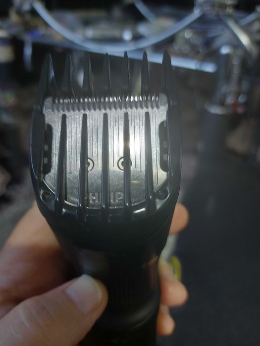 Машинка длястрижк волося Philips