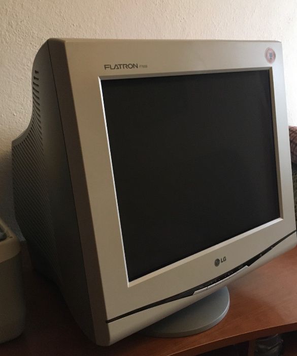 Monitor LG Flatron F700B