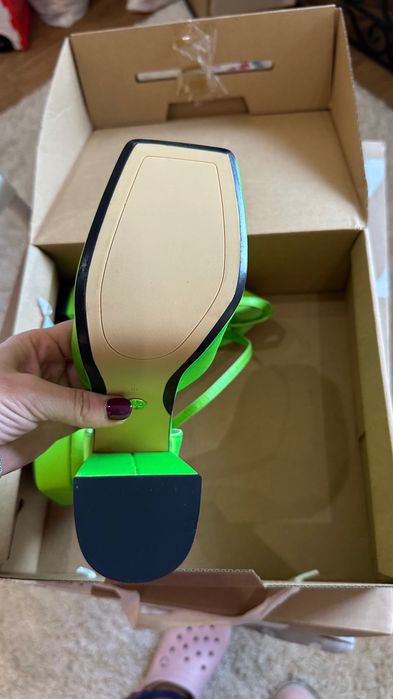 Босоніжки Zara 35р.