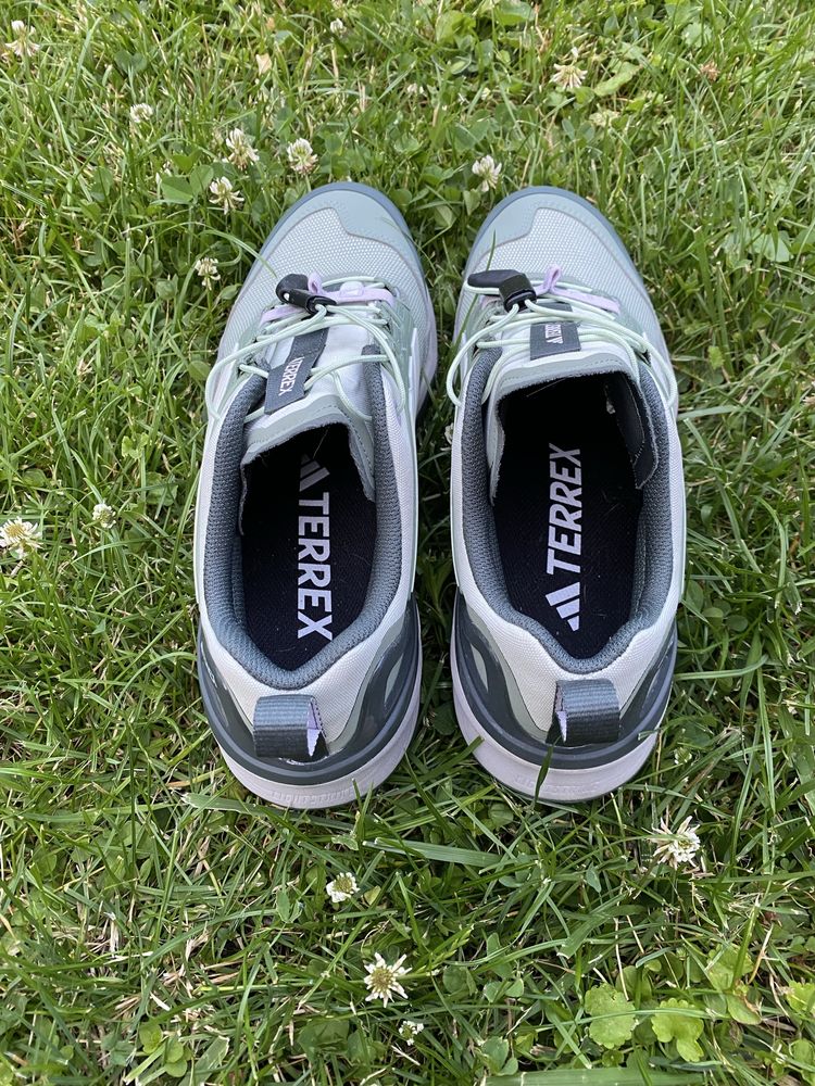 Кросівки Adidas 42 Terrex