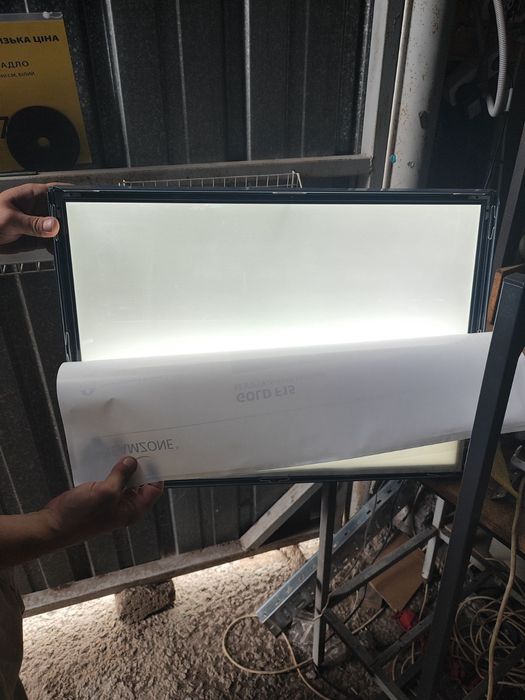 Лайтбокс с LED подсветкой.  Реклама