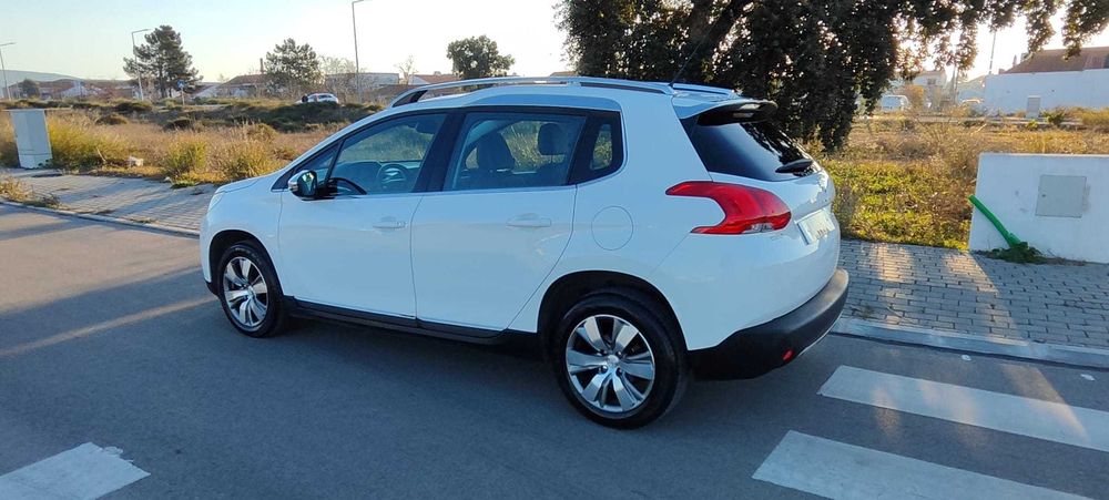 Peugeot 2008 1.6 HDI Alure