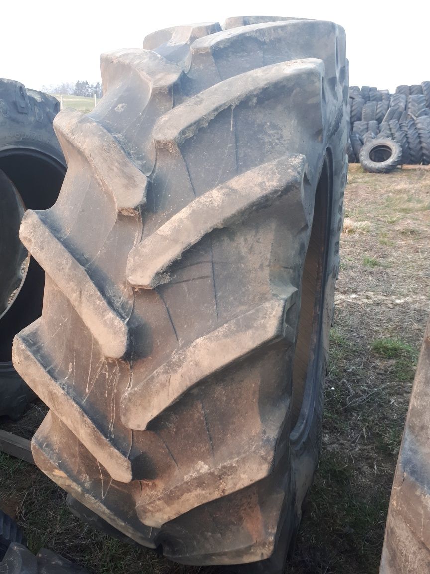 Ładna opona wzmocniona TRELLEBORG TM700 580/70 R - 38 Cała Zdrowa