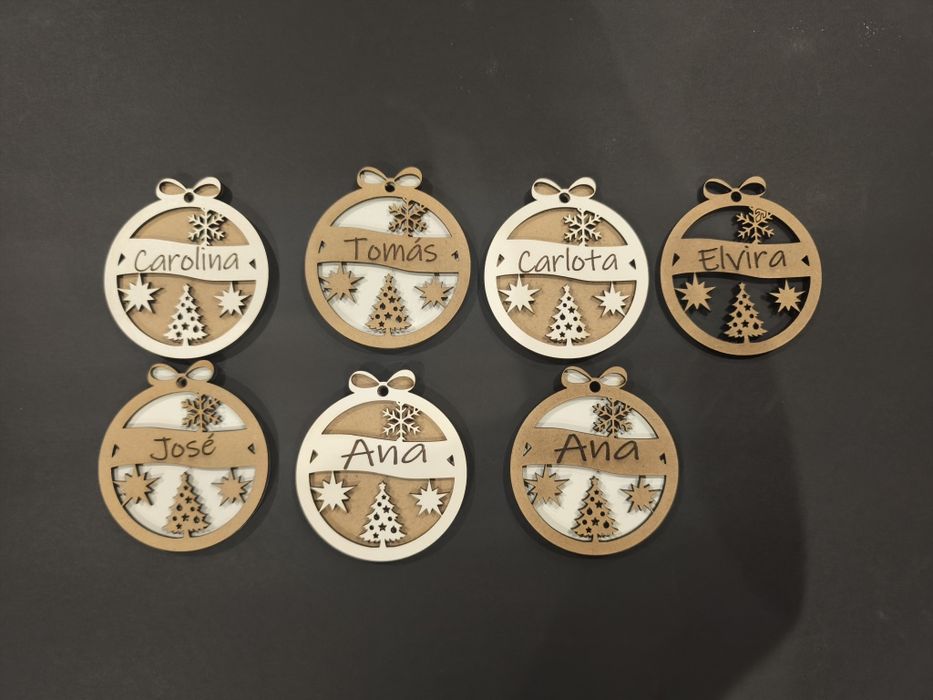 Bolas Natal cortadas a laser em MDF.