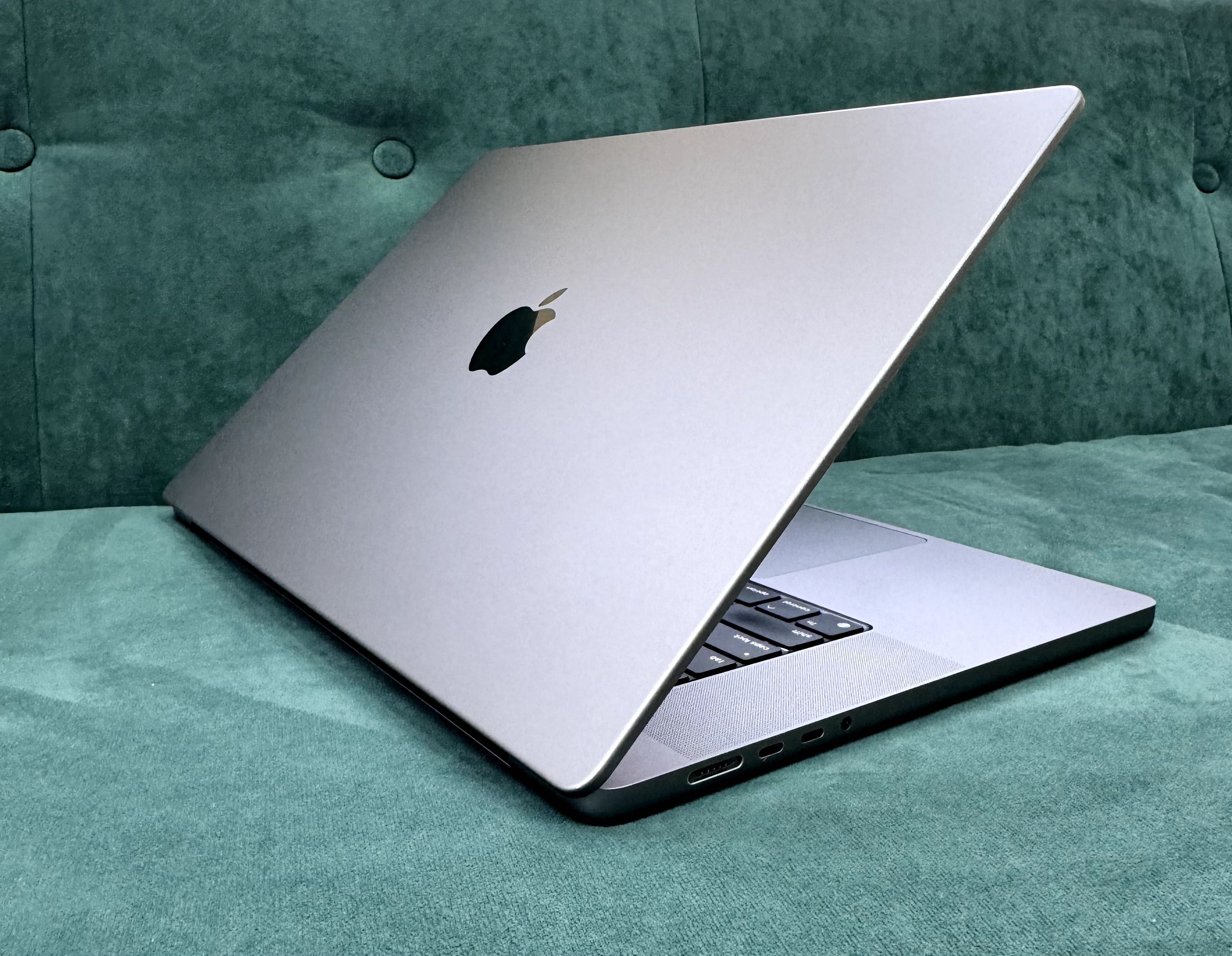 MacBook Pro 16” Space Gray 2021 (MK193)