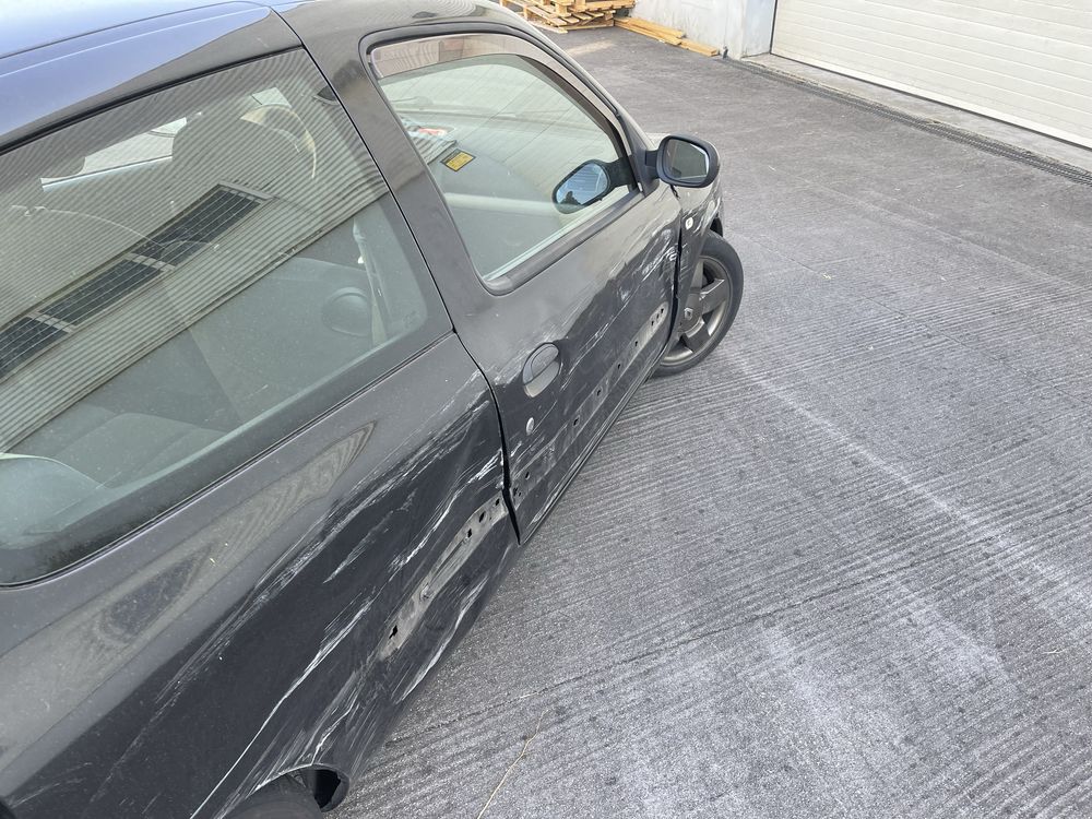 Renault clio 1.5dci 80cv 5 lugares