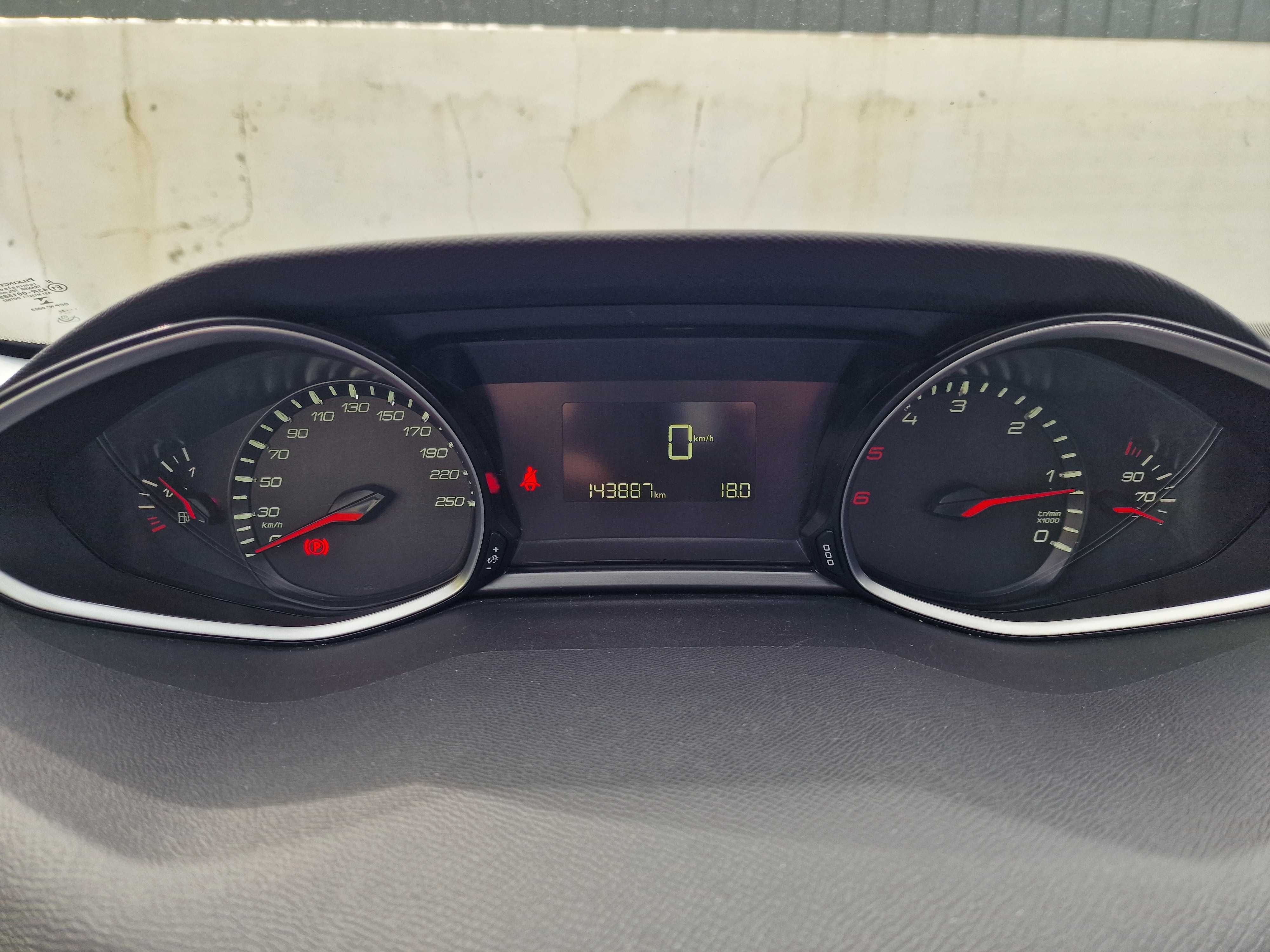 Peugeot 308 1.5HDI