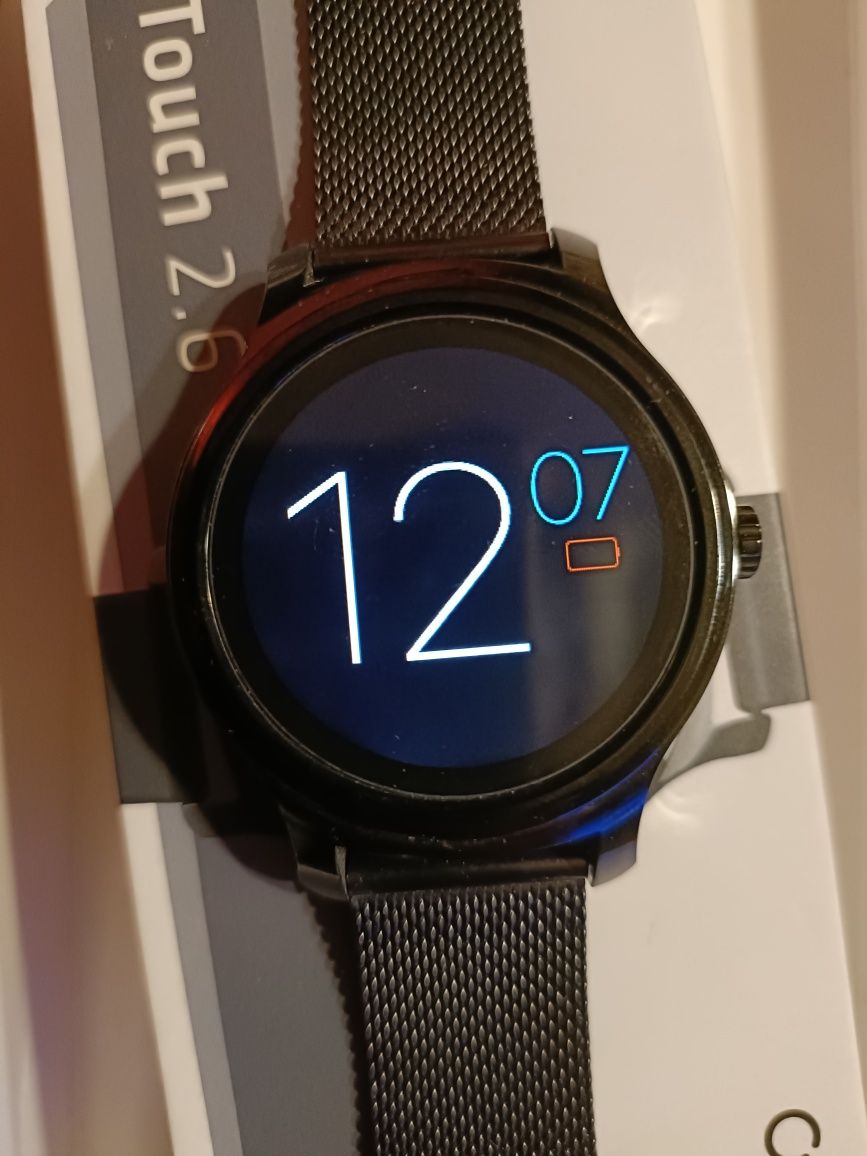Smartwatch nowy nie używany komplet