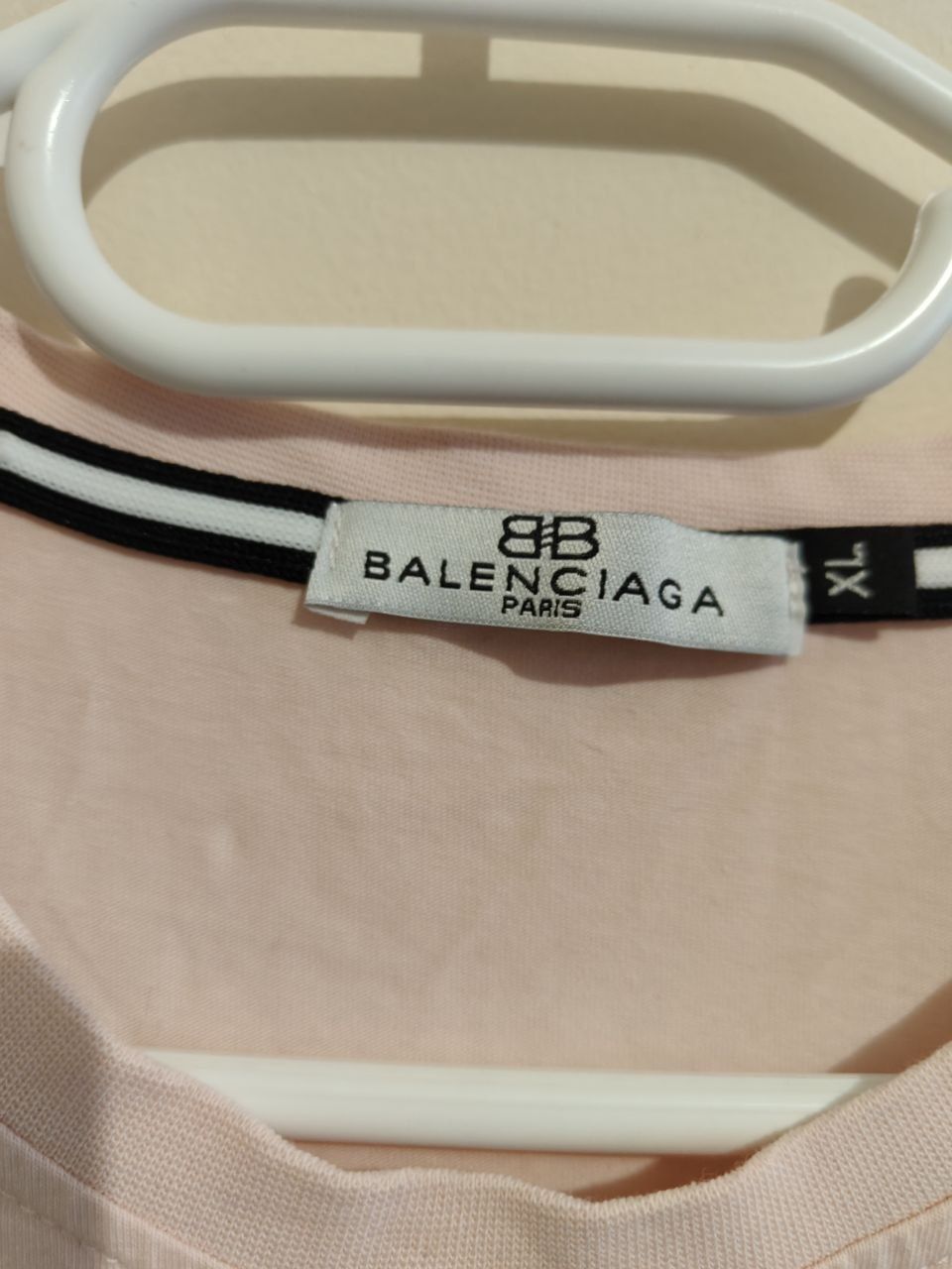 Футболка в стилі Balenciaga