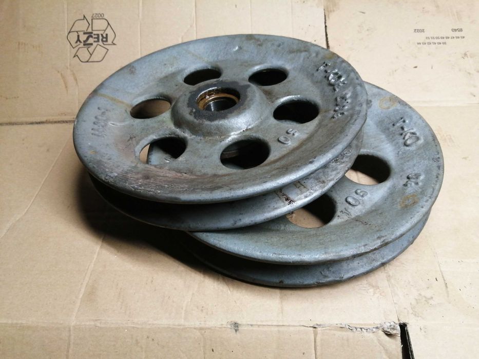 Koło linowe na łożysku wyciąg obornika FI 250 MM