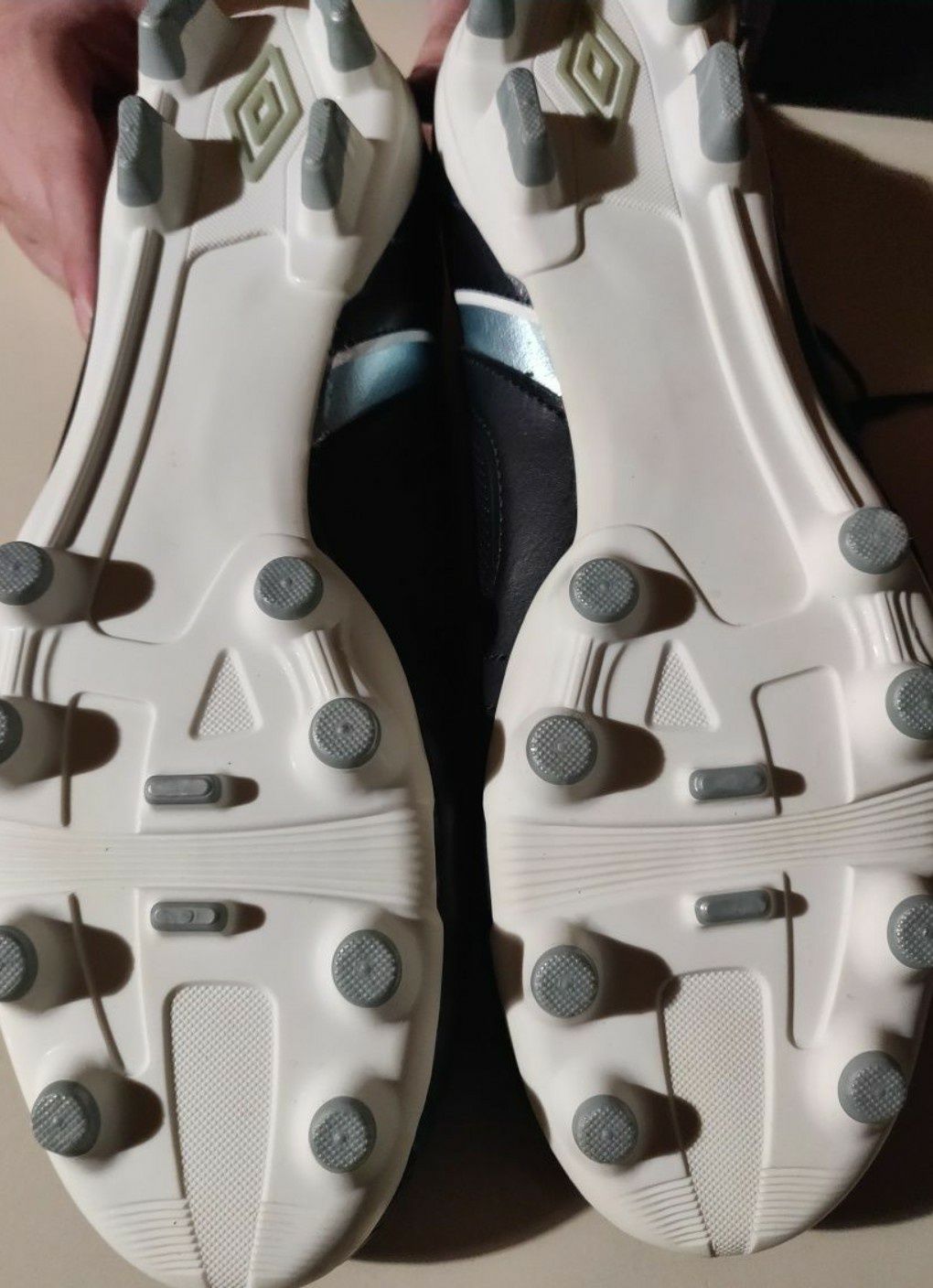 Buty - korki Umbro r43, nowe