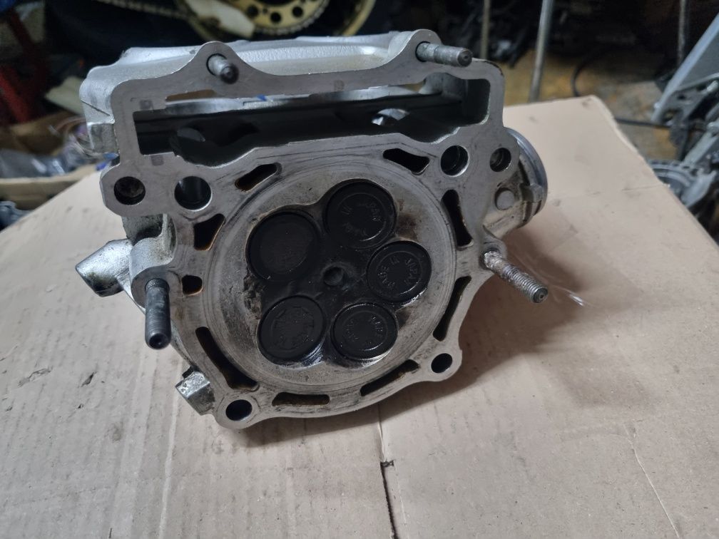 Głowica yzf / wr 426 / 400  4t  00r - 05r cross yamaha 5BE