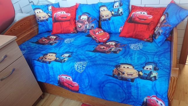 Narzuta na łóżko z Zygzak McQueen Cars 3 + 6 poduszek