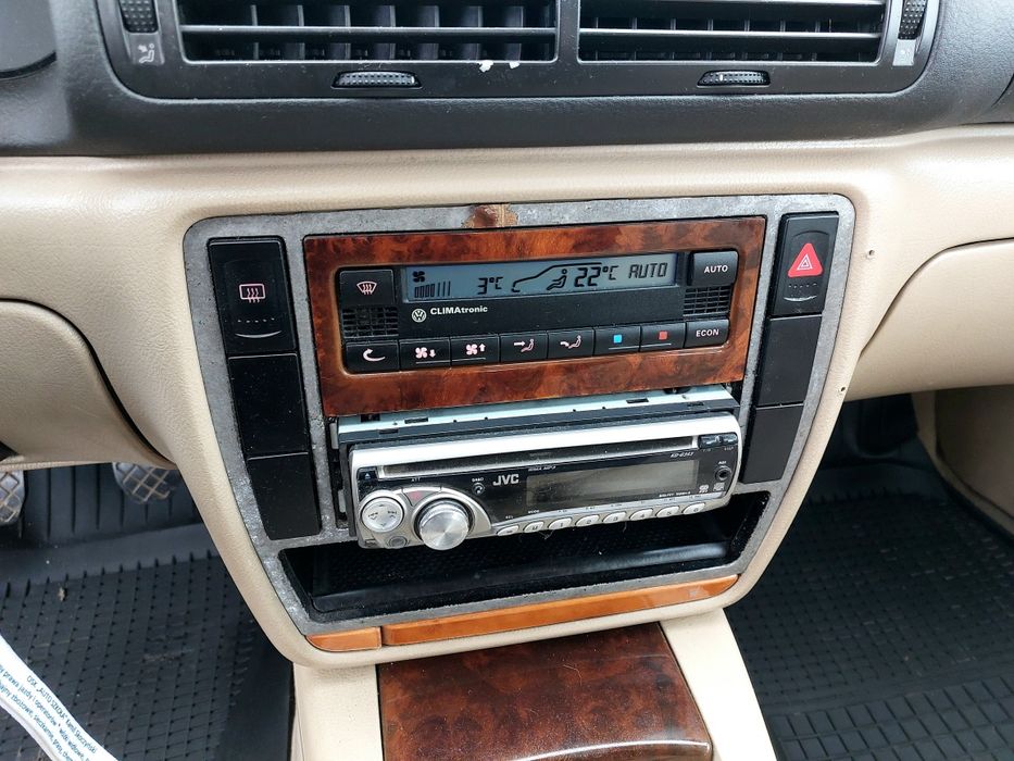 Volkswagena Passat B5 1.9 Tdi 90 km.  Długie opłaty.