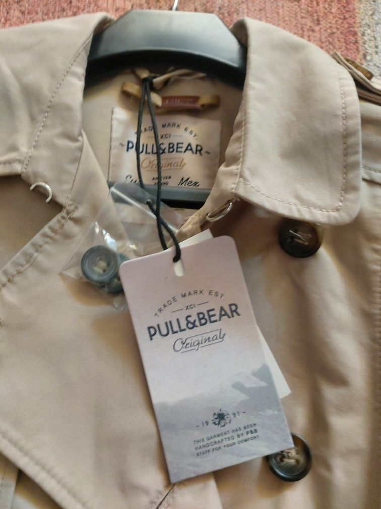 Pull&Bear nowy trencz beżowy rozmiar M
