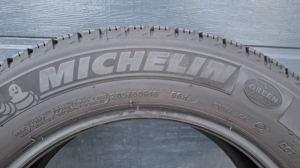 Michelin 205/60 R16 X-ice