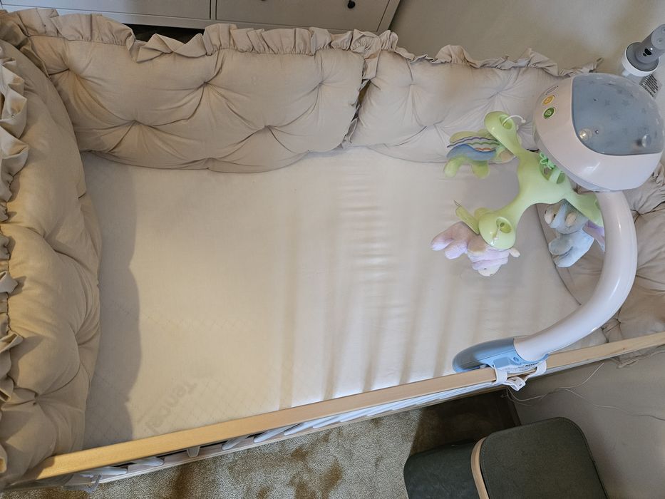 Ochraniacz panelowy na łóżeczko dziecięce