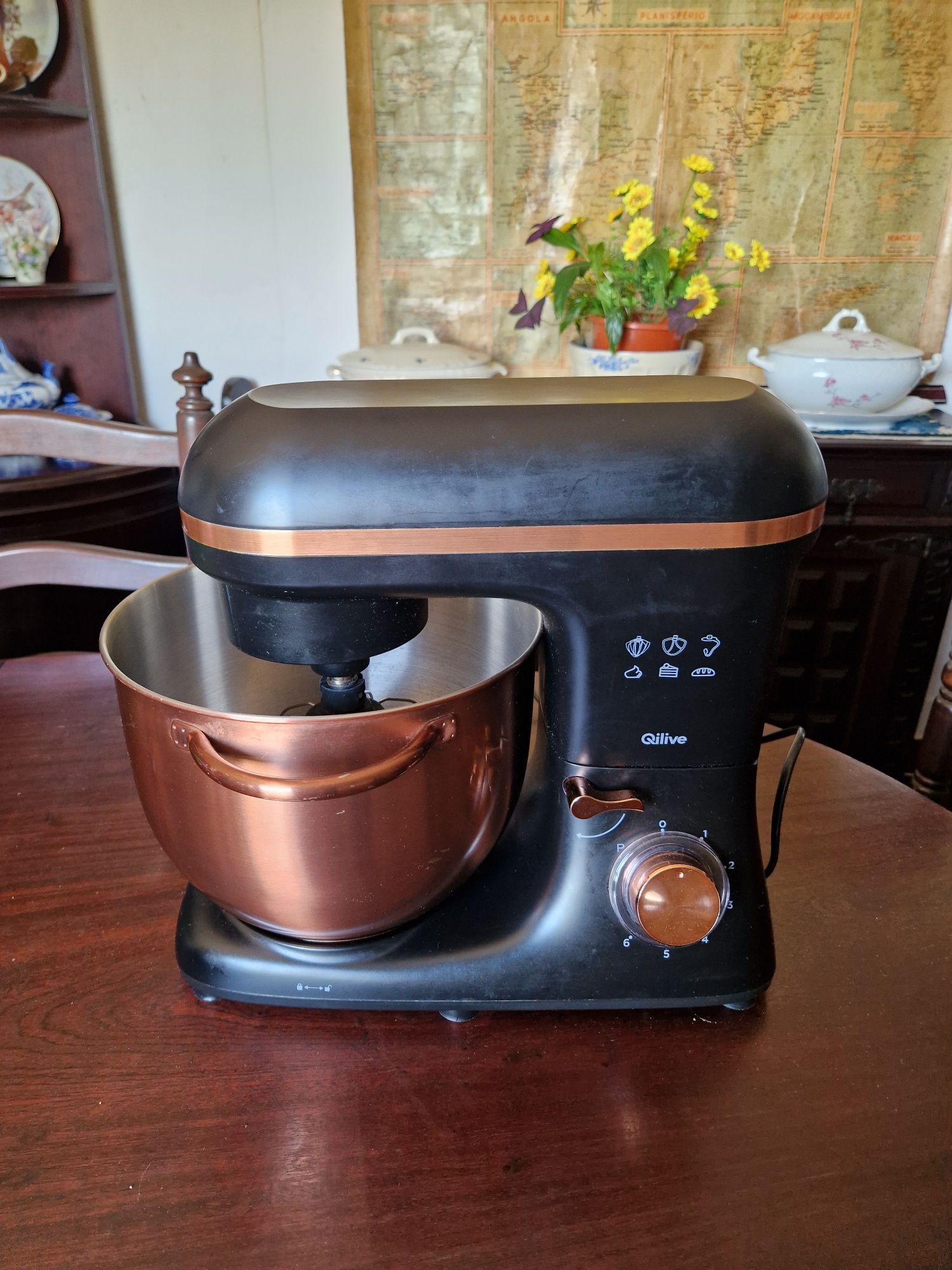 Robot de Cozinha Qlive - Igual a novo