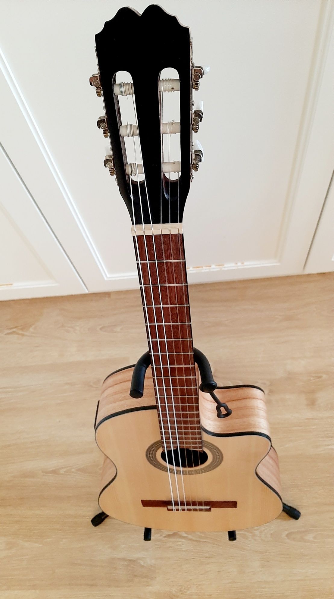 Gitara elektroklasyczna Admira Lena EC