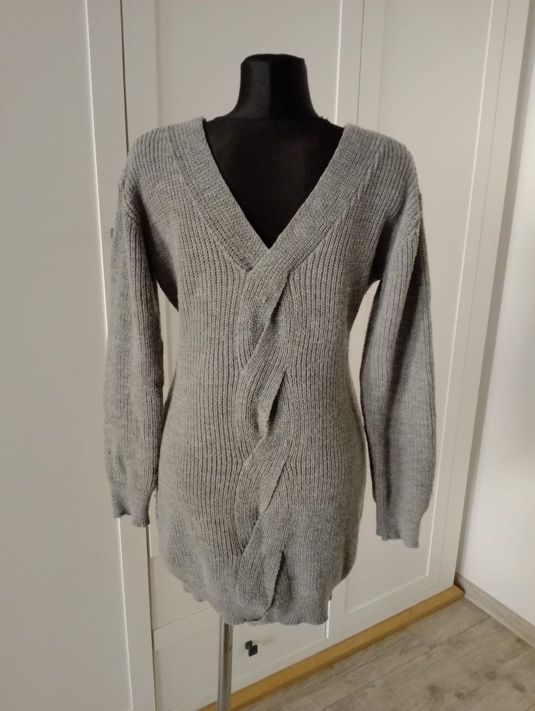 Długi sweter damski 42