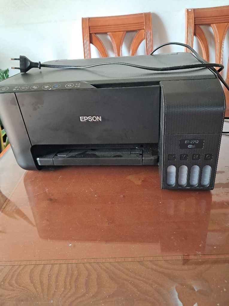 25€ Vendo fotocopiadora avariada