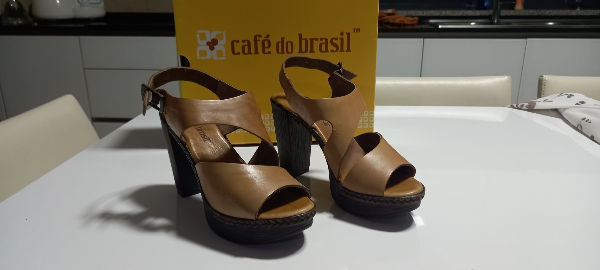 Sandálias Compensadas "Café do Brasil"