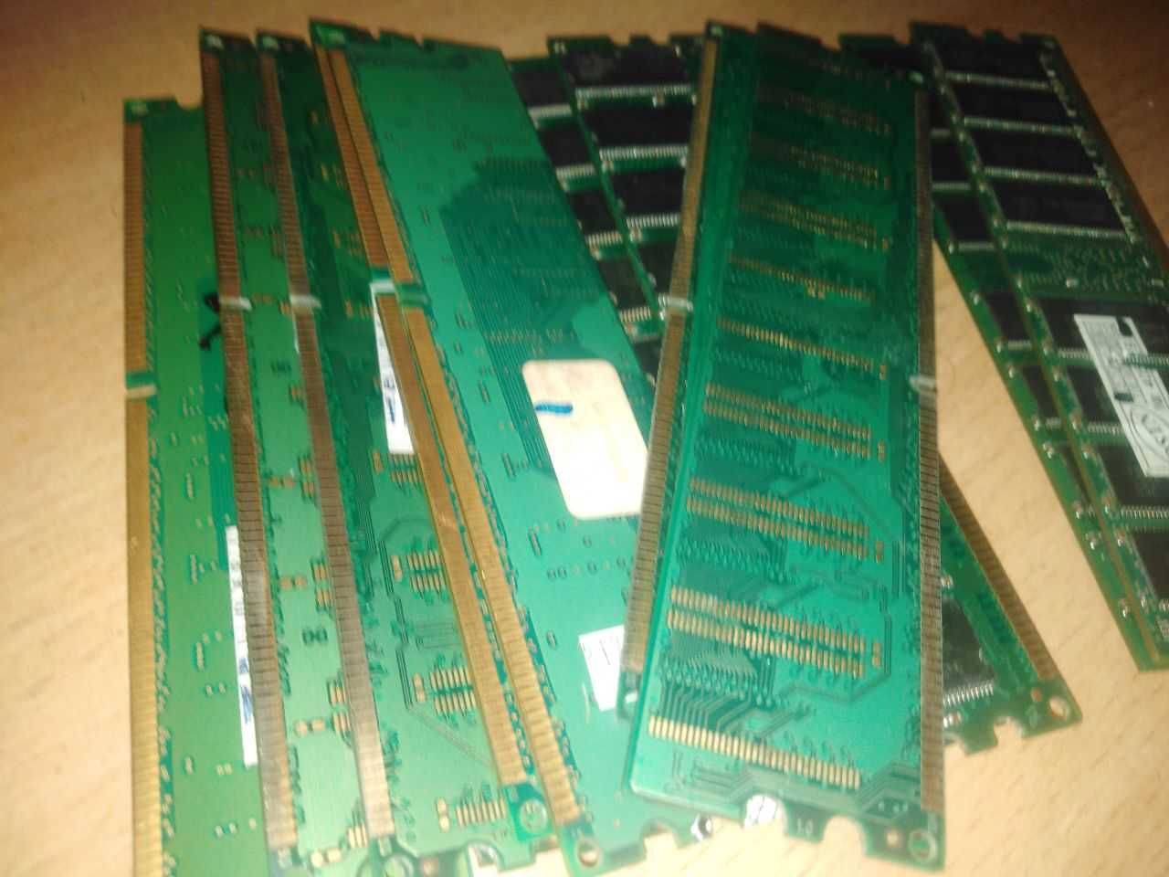 Озу DDR 1 разное