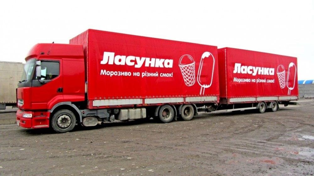Реклама на транспорте шатрах палатках. Оклейка, трафаретная печать